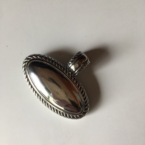 Heavy silver tone magnetic closure statement pendant - Picture 2 of 8
